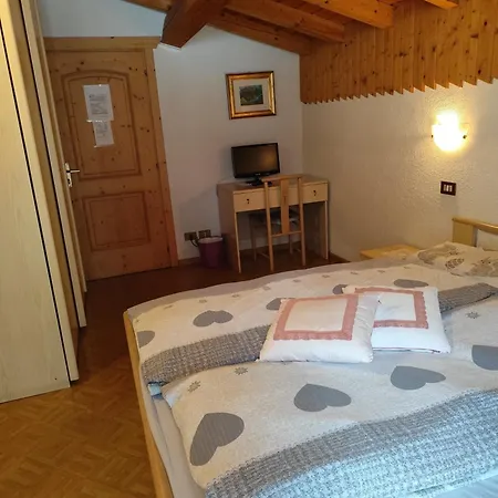 Pizzeria Marmolada Guest house *